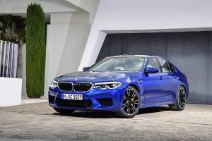 BMW M5 2018 года (WW)
